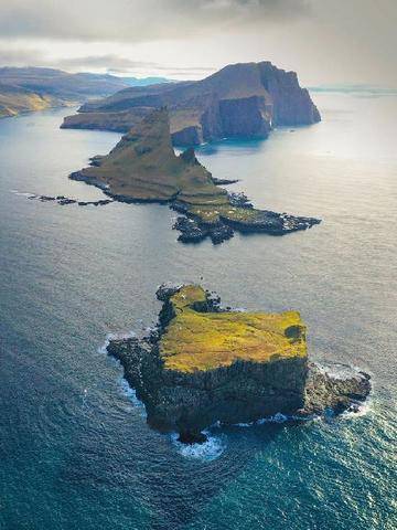 Marie France 350 ÎLES FÉROÉ PARENTHÈSE SAUVAGE