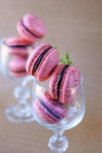 L'Ami des Jardins 1103 Macarons à la réglisse et à la rose