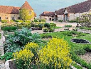 L'Ami des Jardins 1175 Le jardin médiéval de Bois Richeux (Eure-et-Loir)