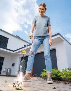 L'Ami des Jardins 1177 LE DÉSHERBEUR THERMIQUE Simple et efficace
