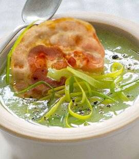 L'Ami des Jardins 1184 Velouté rustique aux poireaux et lard croustillant