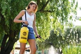L'Ami des Jardins 1184 Un pulvérisateurqui résiste à tout