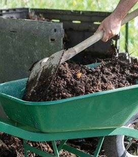 L'Ami des Jardins 1184 Commencer les apports de compost
