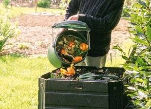 L'Ami des Jardins 1184 QUELLE QUANTITÉ DE COMPOST APPORTER POUR UNE ANNÉE ?