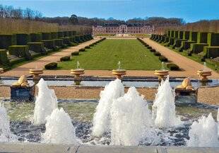 L'Ami des Jardins 1184 LE DOMAINE DU CHAMP DE BATAILLE