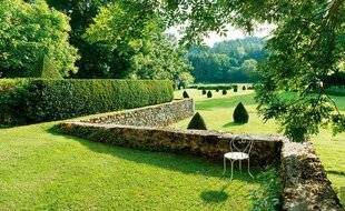 L'Ami des Jardins 1186 Jardins de l'abbaye de Combelongue (Ariège)