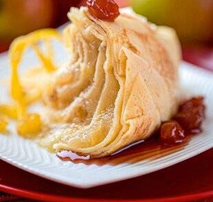 L'Ami des Jardins 1187 Crêpes en feuilleté aux cerises et au coulis à l'orange