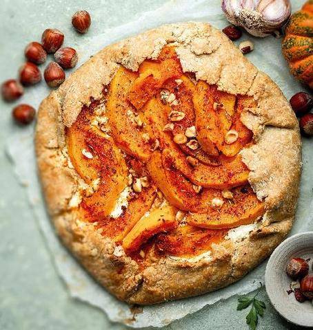 L'Ami des Jardins 1191 TARTE AU POTIMARRON, BROUSSE ET NOISETTES