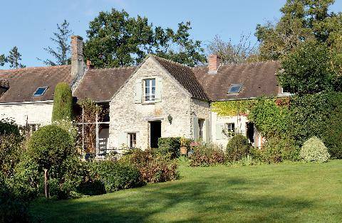 L'Ami des Jardins 1191 Le jardin des Cahutes LA QUIÉTUDE D’UN JARDIN-REFUGE