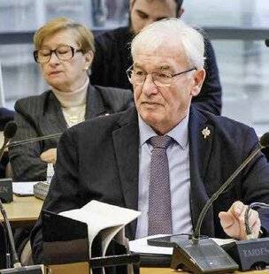 Hors-Séries 146 Enfin une loi ?
