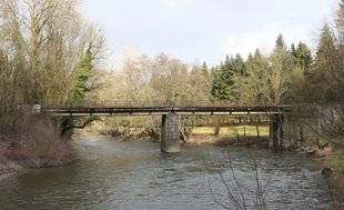 Le Chasseur Français 1466 La pile du pont : un passage obligé