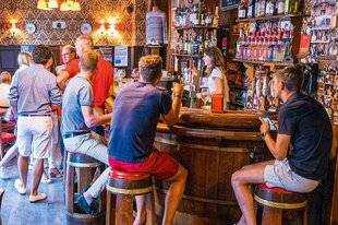 Le Chasseur Français 1539 Favoriser l'ouverture des bistrots