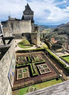 Le Chasseur Français 1543 Le jardin médiéval de Castelnaud