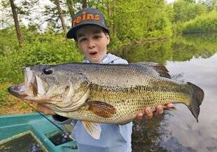 Le Chasseur Français 1546 Martin Salmon, le petit prince de la pêche
