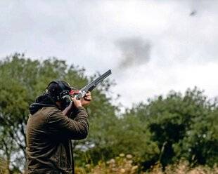 Le Chasseur Français 1551 Garder la main au stand de tir