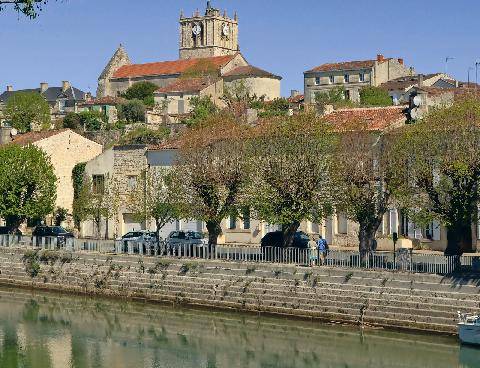 Le Chasseur Français 1554 La cité la plus « friquet » de France !