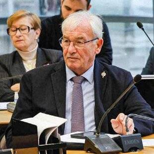 La Revue Nationale de La Chasse 932 Un projet contre les dégâts de grand gibier