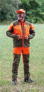 La Revue Nationale de La Chasse 938 LÉGÈRE… MAIS COSTAUD !