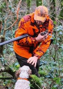 La Revue Nationale de La Chasse 939 Chasse à la loupe : la bécasse au chien d'arrêt