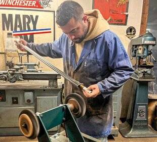 La Revue Nationale de La Chasse 939 L'ARMURIER EXTRA-TERRESTRE