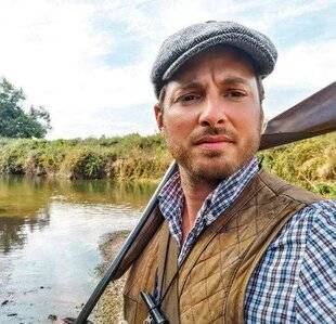 La Revue Nationale de La Chasse 944 Un mois charnière