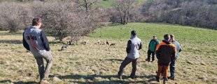 La Revue Nationale de La Chasse 945 COURANTS GRANDES MEUTES AU PUY-MARY