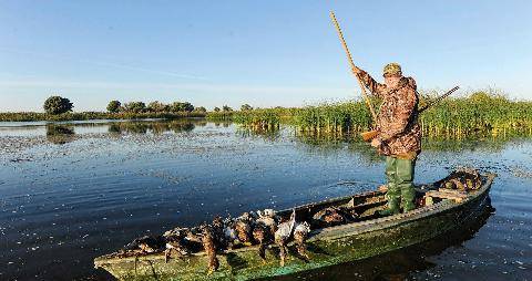 La Revue Nationale de La Chasse 948 KAZAKHSTAN ET RUSSIE