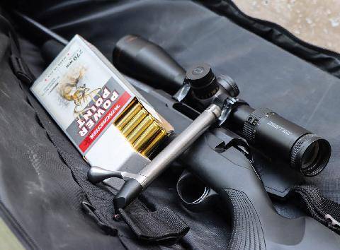 La Revue Nationale de La Chasse 949 TRANSPORT DES MUNITIONS FAUT-IL VRAIMENT LES SÉPARER DE L’ARME ?