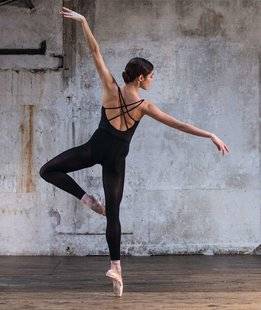 Vital 40 Black ballet
