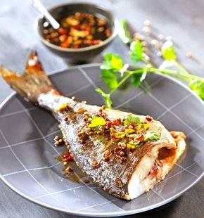 Les Veillées des Chaumières 3377 On fond pour le poisson