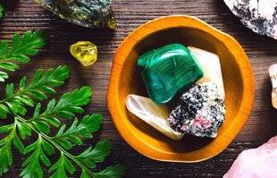 Les Veillées des Chaumières 3379 La lithothérapie ou le pouvoir des pierres