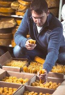 Les Veillées des Chaumières 3479 Quand le cirier entretient la flamme