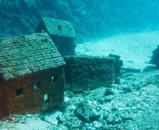 Les Veillées des Chaumières 3481 Le village immergé de la Côte d'Azur