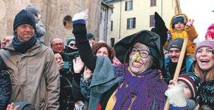 Les Veillées des Chaumières 3663 Fêtes de fin d'année, petit tour du monde des traditions religieuses