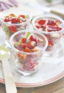 Les Veillées des Chaumières 3672 Les fraises arrivent…