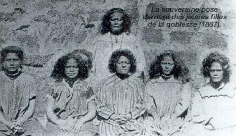 Les Veillées des Chaumières 3684 Amelia Tokagahahau, reine d’Uvea à Wallis