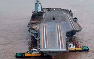 Guerres & Histoire 78 La Chine entre au club très restreint des porte-avions à catapultes