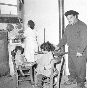 Guerres & Histoire 79 La France condamnée pour avoir traité indignement des réfugiés harkis