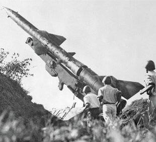 Guerres & Histoire 79 4. LES FORCES EN PRÉSENCE