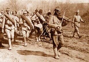Guerres & Histoire 81 Si l'armée d'Orient avait épaulé l'armée roumaine en 1916, cela aurait-il pu entraîner l'effondrement du front autrichien et, partant, la fin de la Grande Guerre en 1916 ?