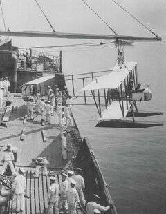 Guerres & Histoire 87 QUELLE A ÉTÉ LA TOUTE PREMIÈRE UTILISATION D'UN PORTE-AVIONS DANS UNE GUERRE ?