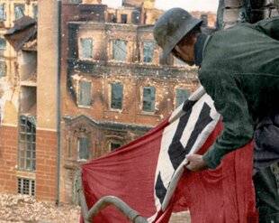 Guerres & Histoire 90 ET SI... ... LE GÉNÉRAL PAULUS AVAIT PRIS STALINGRAD ?