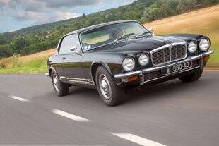 Auto Plus Classiques 74 Quelle classe !