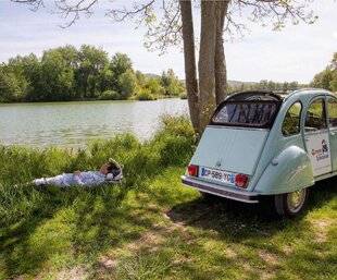 Auto Plus Classiques 74 Vacances en voiture ancienne COMMENT S'Y PRÉPARER ?