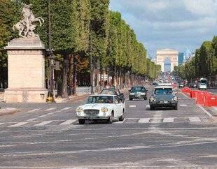 Auto Plus Classiques 79 700 véhicules anciens dans Paris