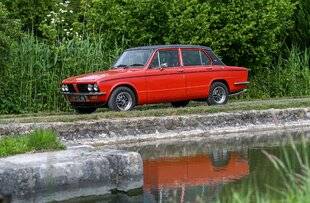 Auto Plus Classiques 81 UNE ANGLAISE BIEN PÊCHUE