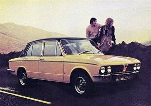 Auto Plus Classiques 82 4 soupapes par cylindre : la Triumph Dolomite Sprint ?