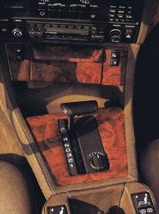 Auto Plus Classiques 82 Boîte auto pilotée par électronique : une BMW… ?