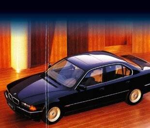 Auto Plus Classiques 82 L'ABOUTISSEMENT D'UNE LIGNÉE