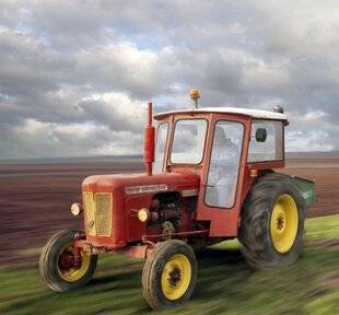 Auto Plus Classiques 83 Tracteur David Brown (1965)